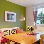 Haus Am - Zur Roten Tuer